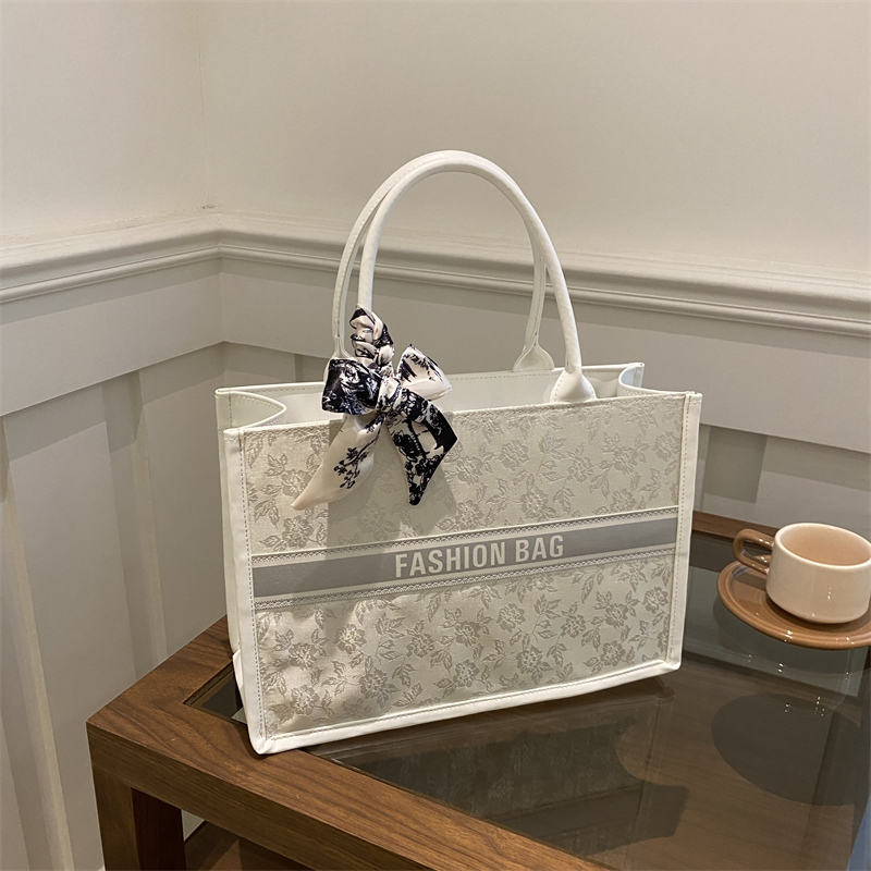 Luxury Elegant Women Tote Bag  - Luxury Bags Reseller 리뷰 및 가격