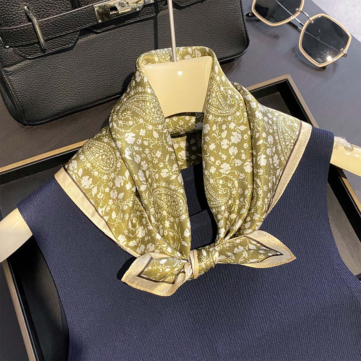 Luxury 100% Pure Silk Square S - Luxury Bags Online 리뷰 및 가격