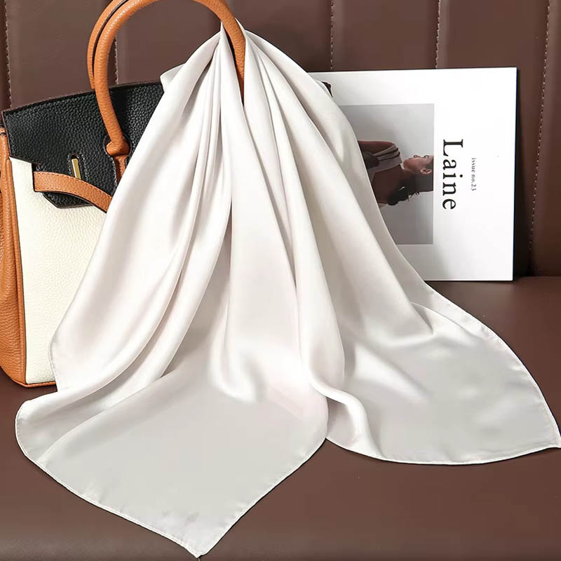 Luxury Solid Color Silk Square - Luxury Bags Online 리뷰 및 가격