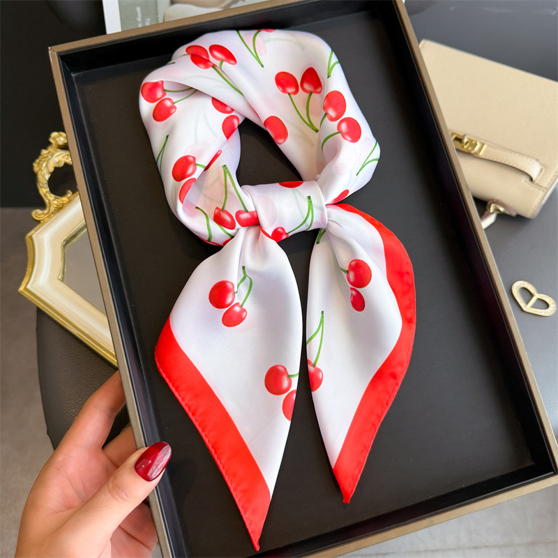 Luxury Square Satin Scarf Wome - Luxury Bags Online 리뷰 및 가격