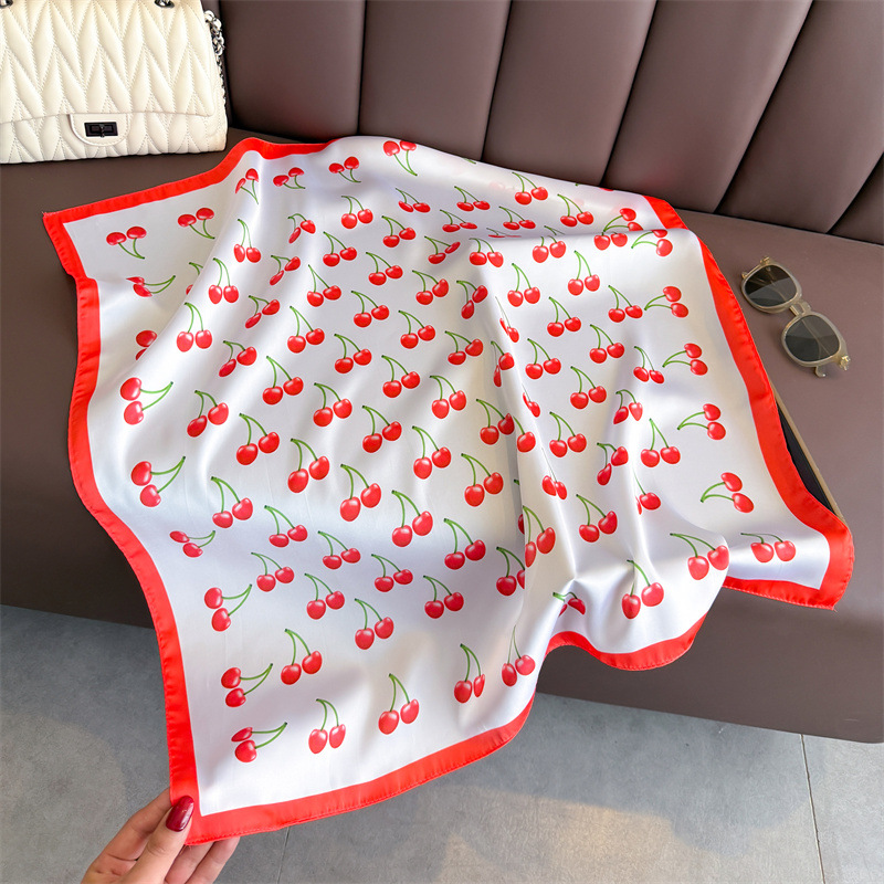 Luxury Square Satin Scarf Wome - Luxury Bags Online 리뷰 및 가격